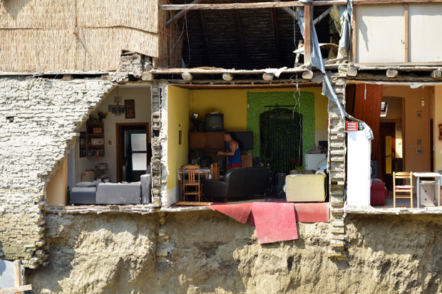 Нови Сад: Кривичне пријаве за нелегалну градњу у Доситејевој